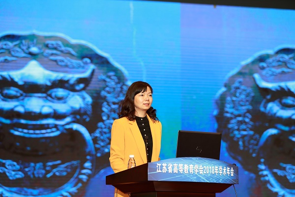 DN5T0014南京科技职业学院纪委书记黄华xiao.jpg